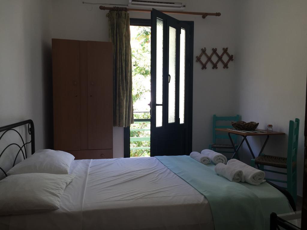 Icthyoessa Apartment Agios Kirykos  Room photo